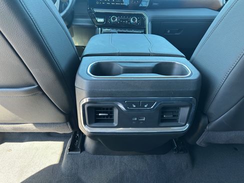 Used 2025 GMC Sierra 1500 Denali w/ Denali Reserve Package AWD/4WD image 21