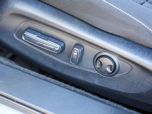 Certified 2025 Honda Accord SE image 12