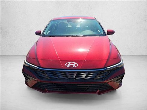 New 2025 Hyundai Elantra Limited image 6