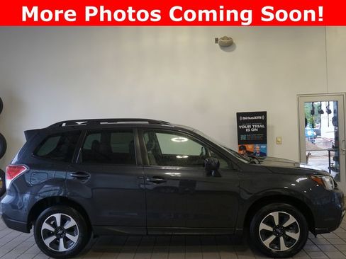 Used 2017 Subaru Forester 2.5i Premium w/ All-Weather Package AWD/4WD image 2