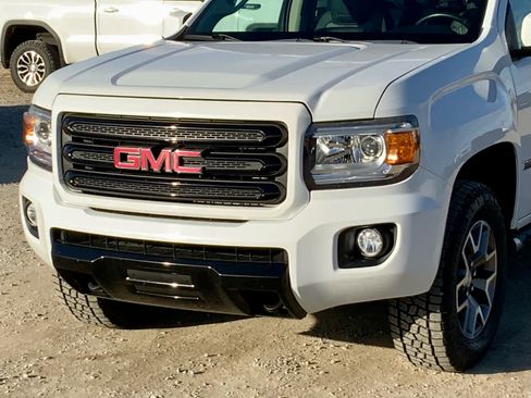 Used 2019 GMC Canyon All Terrain w/ All Terrain X Package image 9
