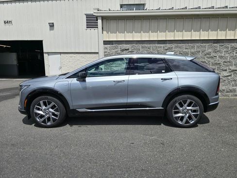 Used 2026 Cadillac Optiq Luxury 2 AWD/4WD image 3