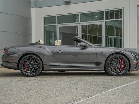 Certified 2024 Bentley Continental GT V8 image 5