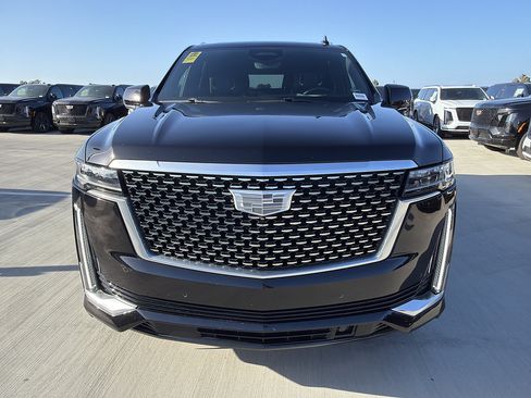 Used 2021 Cadillac Escalade Premium Luxury AWD/4WD image 1