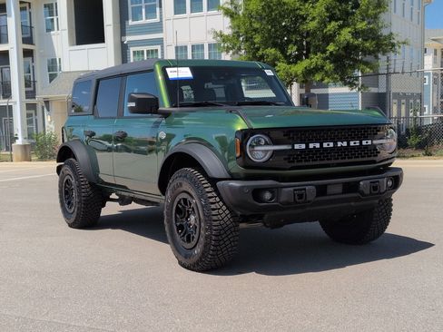 Used 2023 Ford Bronco Wildtrak AWD/4WD image 1