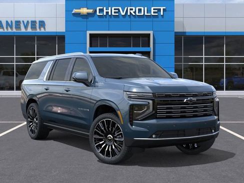 New 2026 Chevrolet Suburban High Country image 8