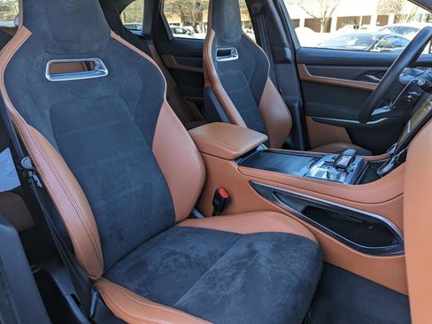 Used 2023 Jaguar F-PACE SVR image 35
