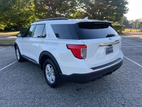 Certified 2022 Ford Explorer XLT w/ Class IV Trailer Tow Package image 7