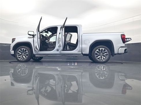 Used 2026 GMC Sierra 1500 Denali image 34