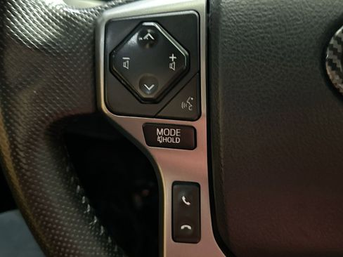 Used 2020 Toyota Tacoma SR5 image 20