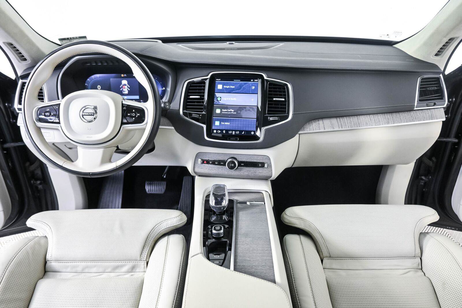 Certified 2024 Volvo XC90 T8 Ultimate w/ Lounge Package AWD/4WD image 17