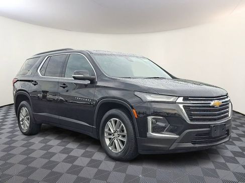 Used 2023 Chevrolet Traverse LT AWD/4WD image 1