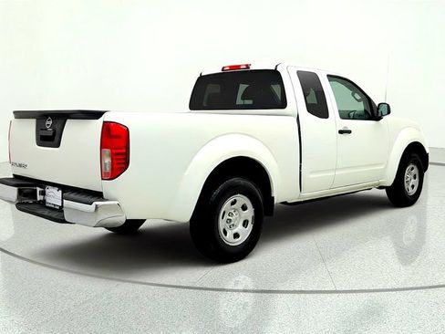 Used 2016 Nissan Frontier S RWD image 5