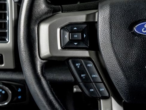 Used 2021 Ford F250 Lariat w/ Lariat Value Package AWD/4WD image 18