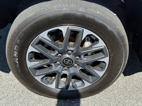 Used 2025 Toyota Tundra Limited w/ Power Package image 11