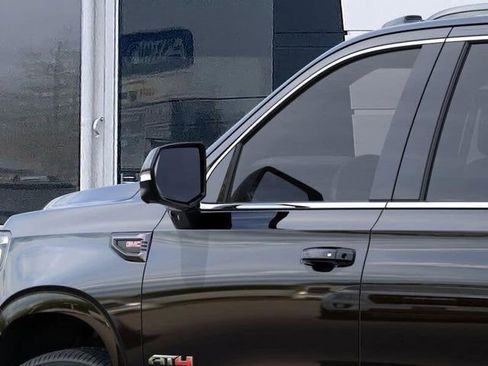New 2026 GMC Yukon XL AT4 Ultimate AWD/4WD image 12