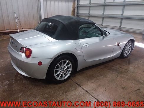 Used 2003 BMW Z4 2.5i image 3