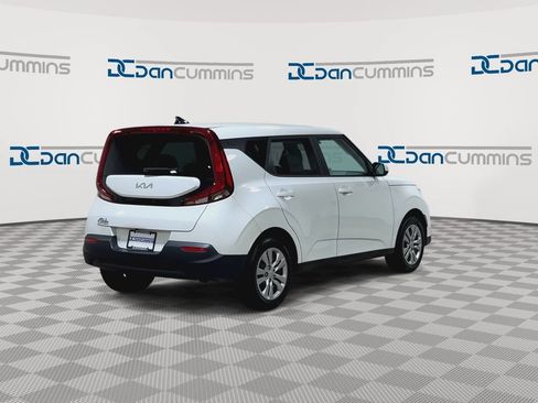 Used 2022 Kia Soul LX FWD image 9