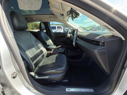 Used 2021 Ford Mustang Mach-E Premium AWD/4WD image 9