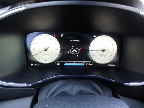 Used 2023 Hyundai Santa Fe Calligraphy image 18