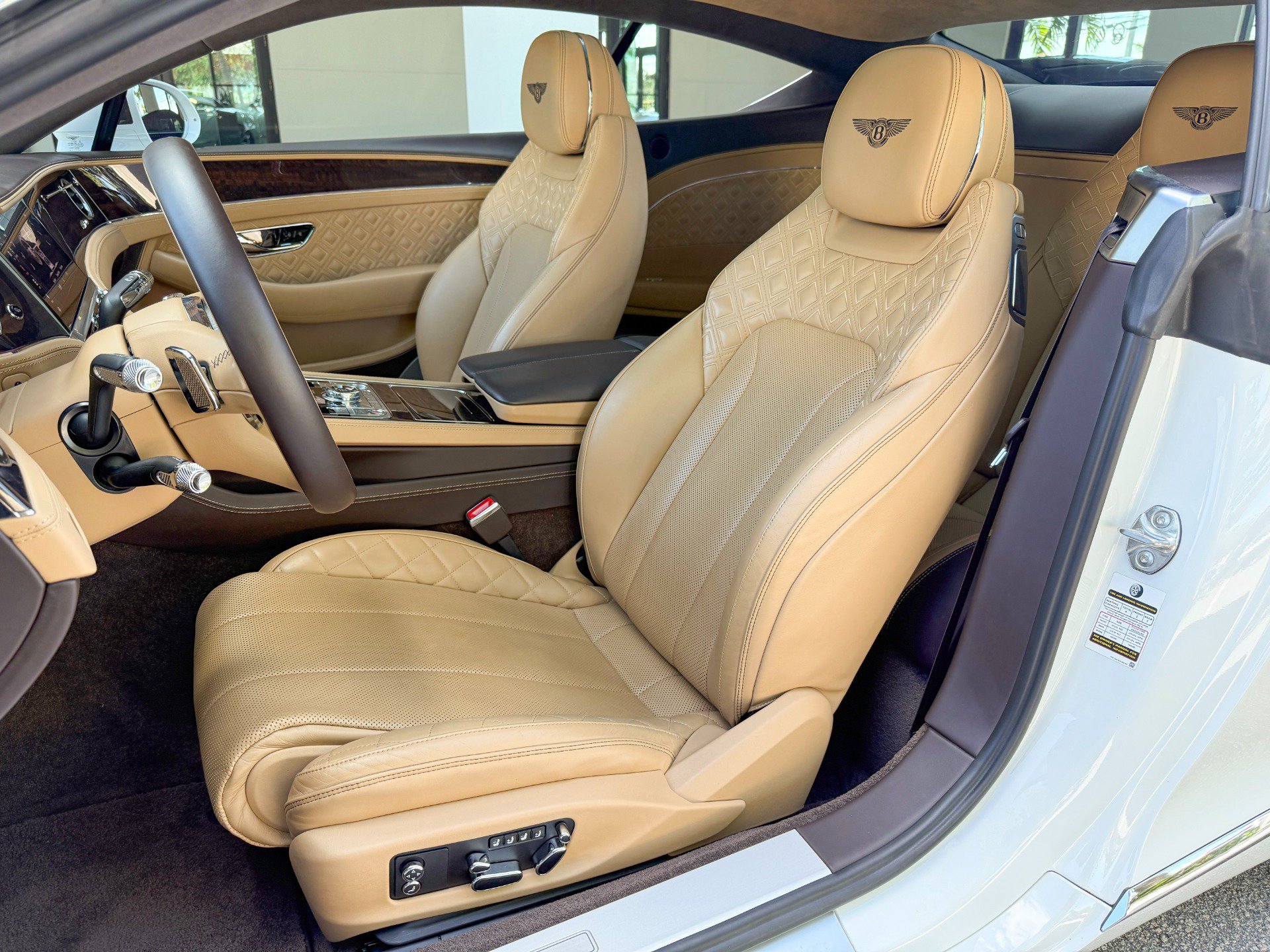 Used 2023 Bentley Continental GT Azure AWD/4WD image 21