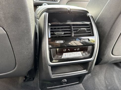 Used 2020 BMW X5 xDrive40i w/ M Sport Package AWD/4WD image 37