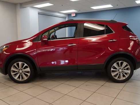 Used 2018 Buick Encore Preferred AWD/4WD image 2