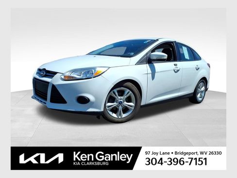 Used 2014 Ford Focus SE w/ SE Winter Package FWD image 1