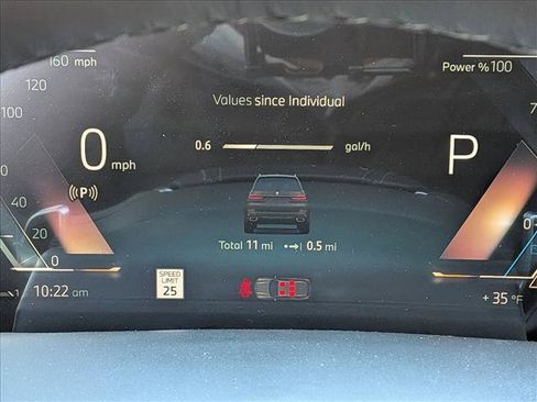Used 2026 BMW X7 xDrive40i w/ Premium Package AWD/4WD image 10