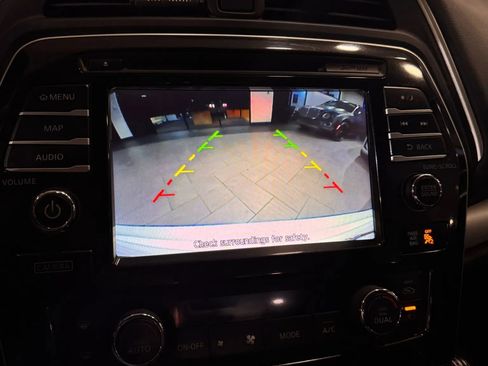 Used 2016 Nissan Maxima SR image 28