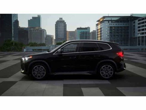 New 2026 BMW X1 xDrive28i w/ Technology Package AWD/4WD image 4