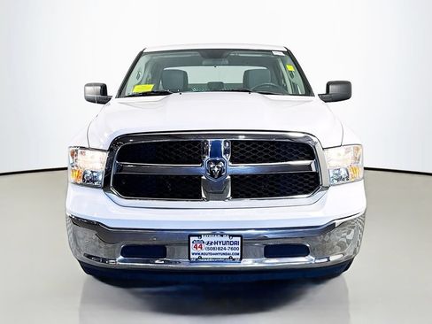 Used 2022 RAM 1500 Classic SLT RWD image 11