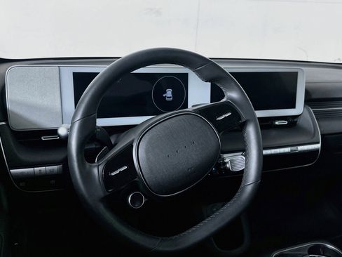 Used 2024 Hyundai Ioniq 5 SEL RWD image 18