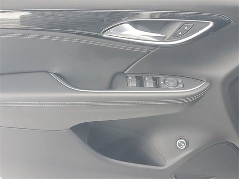 Used 2023 Buick Envision Preferred w/ Sport Touring Package image 16