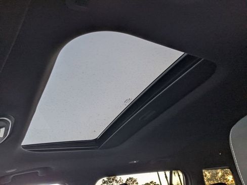 New 2025 Jeep Grand Cherokee L Laredo w/ Luxury Tech Group I image 18