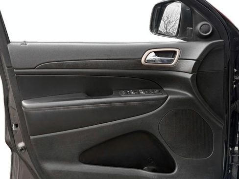 Used 2015 Jeep Grand Cherokee Laredo w/ Quick Order Package 23E image 14