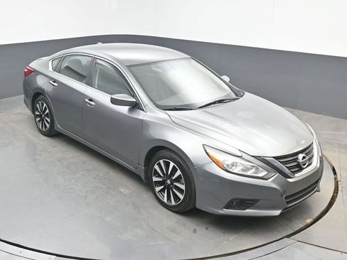 Used 2018 Nissan Altima 2.5 SV FWD image 31