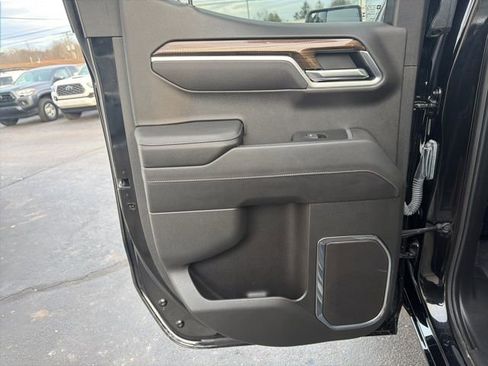Used 2025 Chevrolet Silverado 1500 LT AWD/4WD image 55