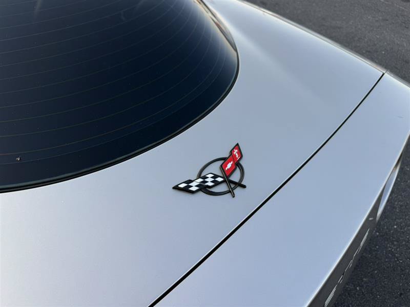 Used 2000 Chevrolet Corvette Coupe RWD image 19