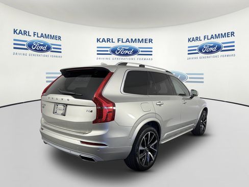Used 2018 Volvo XC90 T6 Momentum w/ Convenience Package AWD/4WD image 3