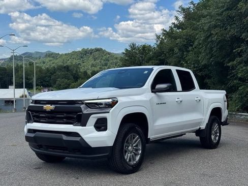 New 2026 Chevrolet Colorado LT w/ LT Convenience Package AWD/4WD image 28