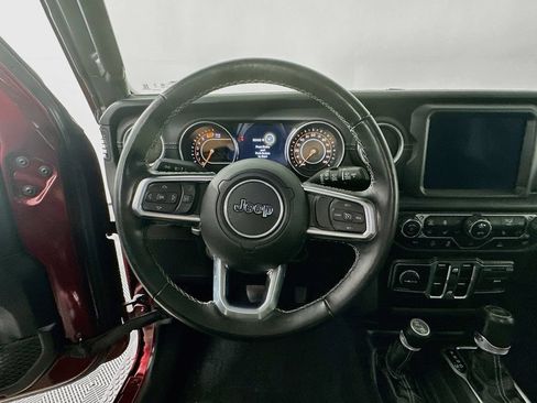 Used 2021 Jeep Wrangler Unlimited Sahara AWD/4WD image 16