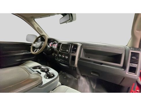 Used 2016 RAM 2500 Tradesman w/ Chrome Appearance Group AWD/4WD image 17