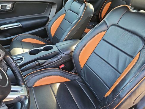 Used 2018 Ford Mustang Premium image 12