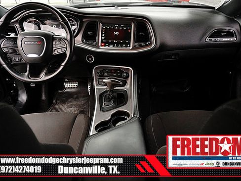 Used 2022 Dodge Challenger R/T Scat Pack RWD image 11
