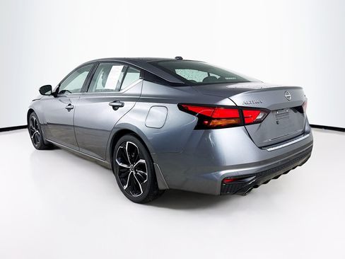 Used 2023 Nissan Altima 2.5 SR FWD image 28