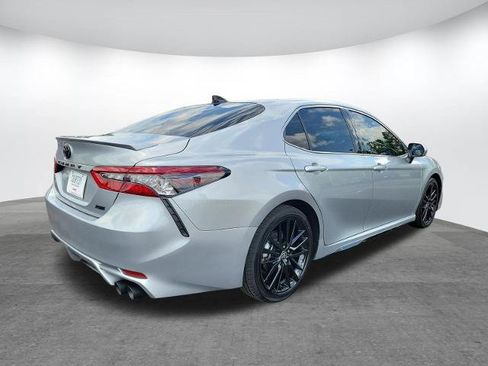 Used 2023 Toyota Camry XSE FWD image 5