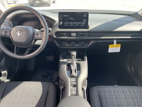 New 2026 Honda HR-V LX image 11