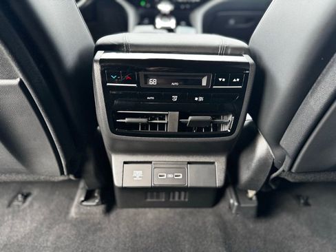 Used 2023 Acura MDX SH-AWD w/ Technology Package image 7