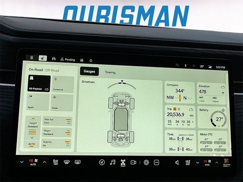 Used 2024 Rivian R1S Adventure image 14